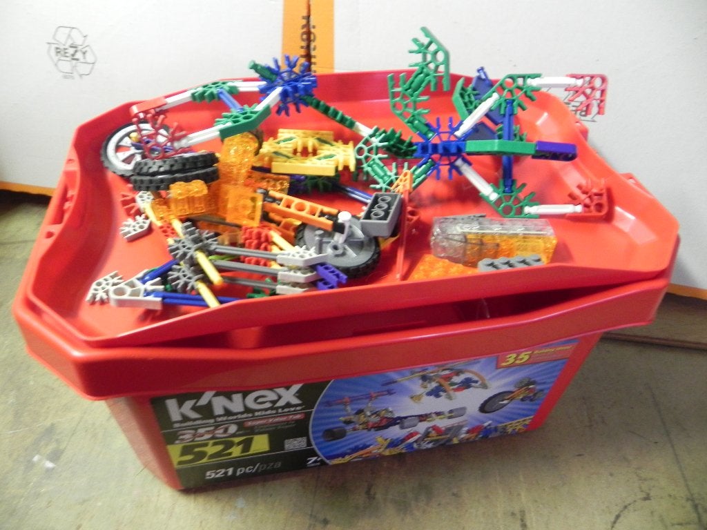 lego knexs met kratje, Overige thema's, Lego, Overige typen, Ophalen of Verzenden