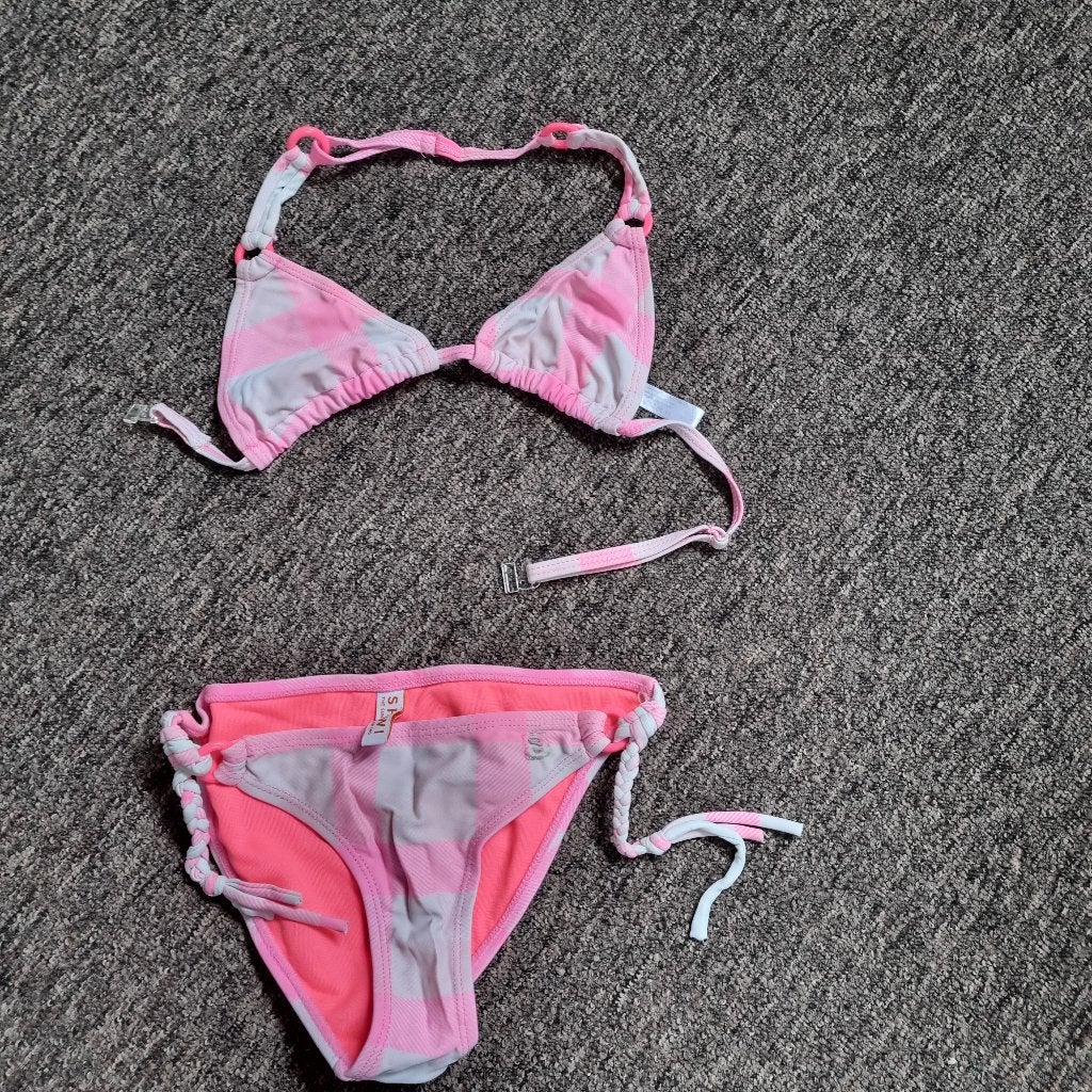 1: Shiwi bikini / badkleding 152, Kinderen en Baby's, Kinderkleding | Kinder-zwemkleding, Bikiniset, Meisje, Ophalen of Verzenden