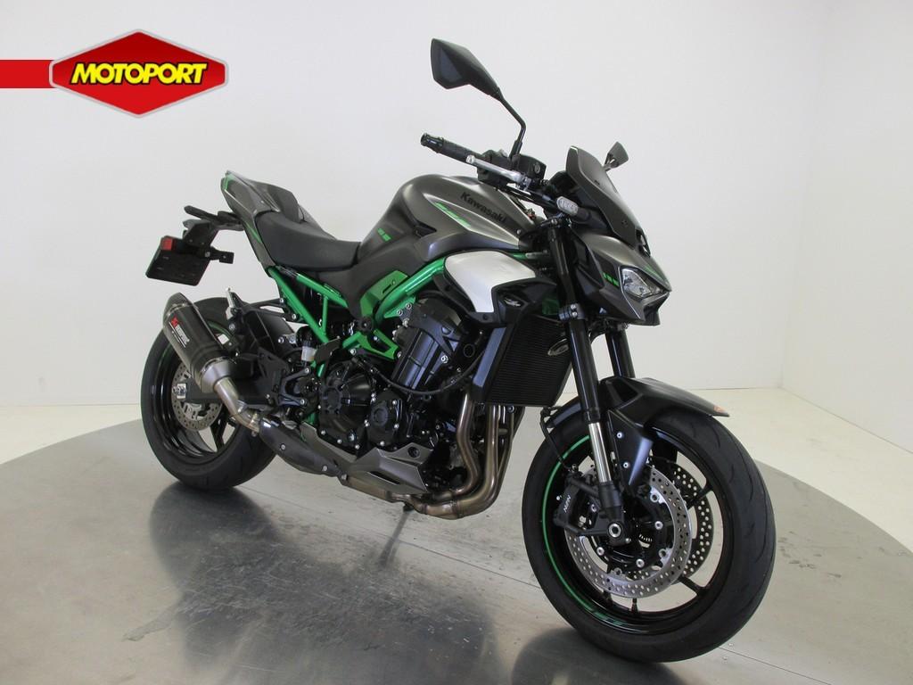Kawasaki Z900 35KW (bj 2025), Motoren, Motoren | Kawasaki, Bedrijf, Info@kawasaki.nl, Jacobus Spijkerdreef 1-3
2132 PZ  Hoofddorp, NL