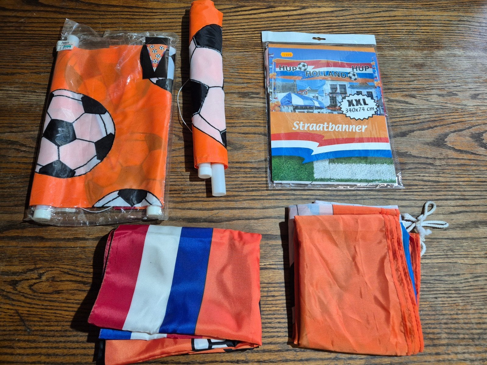 diverse vlaggen oranje Holland voetbal, Diversen, Ophalen of Verzenden, Nieuw