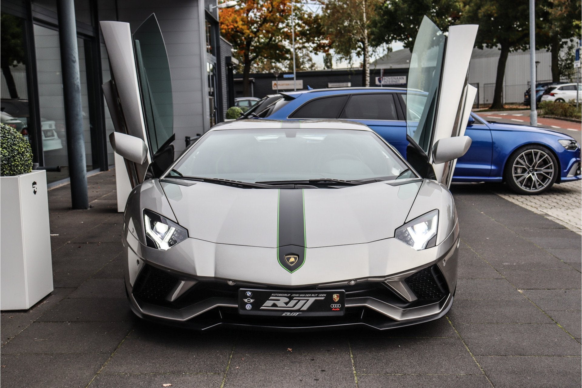 Lamborghini Aventador S 6.5 V12 LP740-4 *AchterasbesturingCe, Auto's, Lamborghini, Automaat, Dealer onderhouden, Gebruikt, Zwart