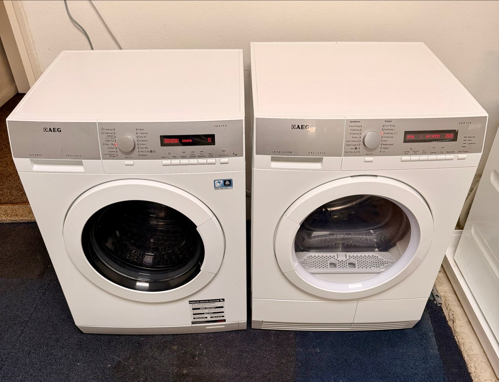 Set AEG Lavamat wasmachine en AEG Lavatherm Warmtepompdroger, Www.aeg.com, Ophalen of Verzenden, Zo goed als nieuw, Nederland