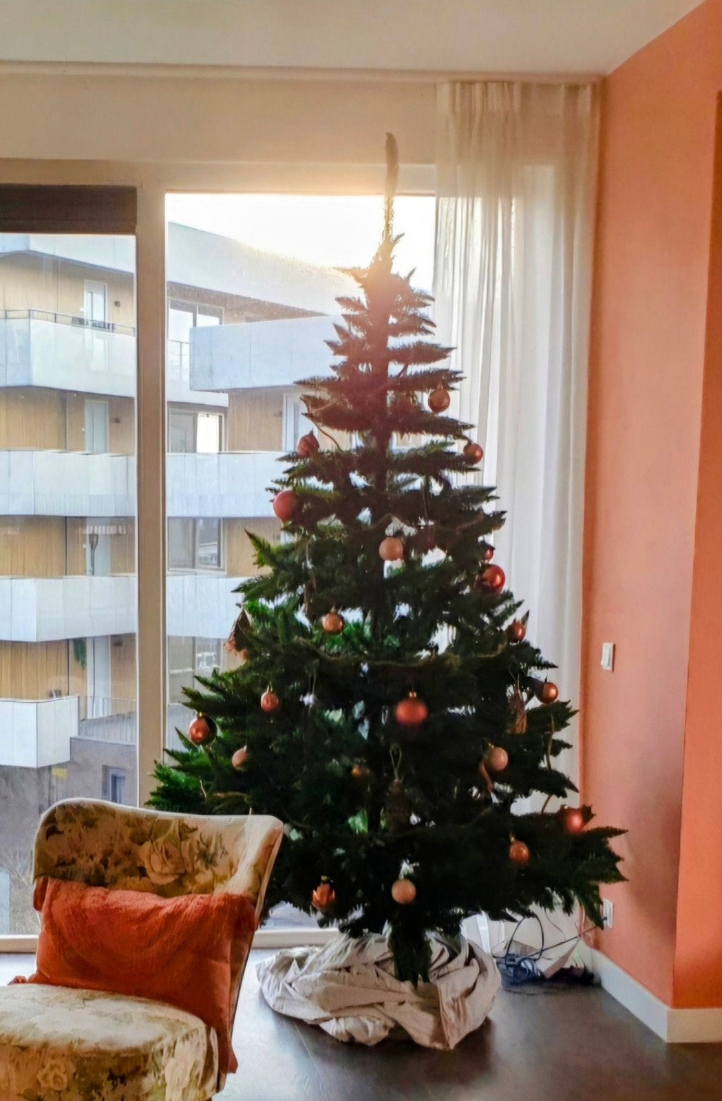 kunstkerstboom ca 2.10 hoog, Diversen, Ophalen, Zo goed als nieuw