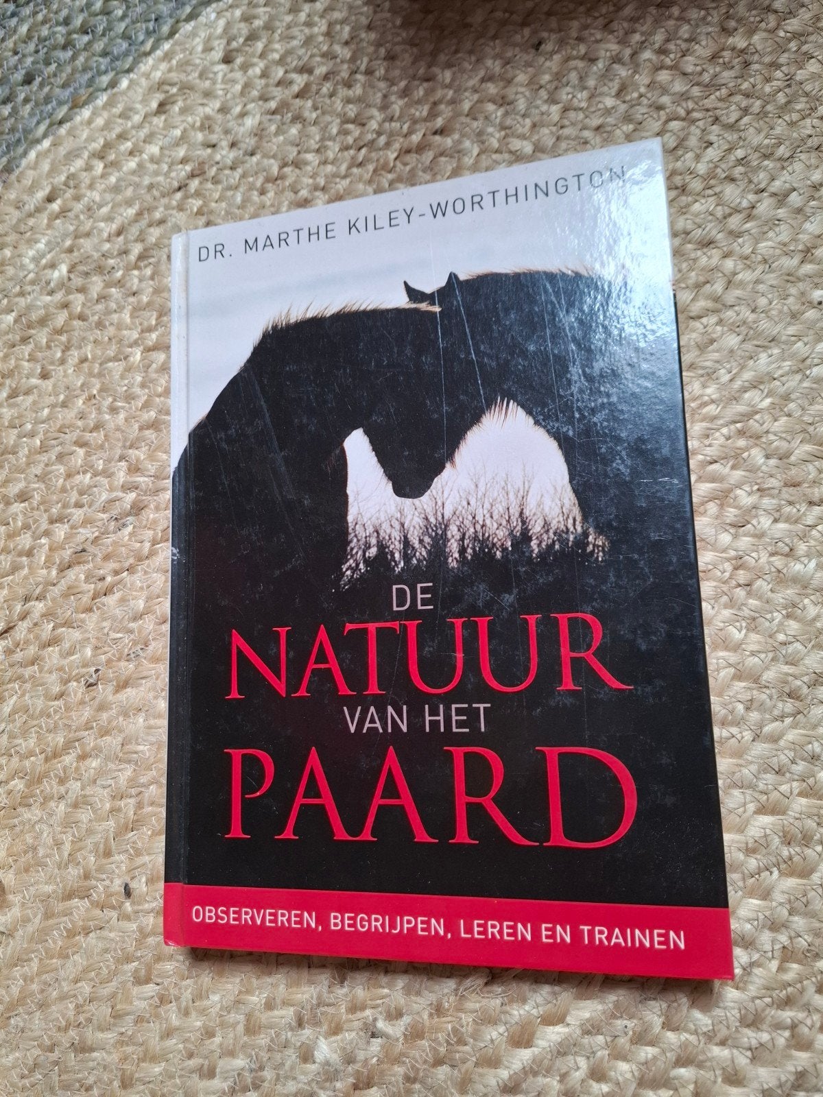 De Natuur van het Paard - Dr. Marthe Kiley-Worthington, Ophalen of Verzenden, Gelezen, Paarden of Pony's, Dr. Marthe Kiley-Worthington