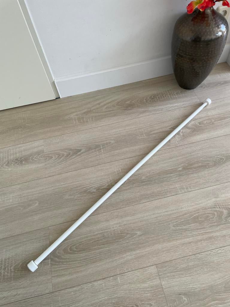 IKEA HUGAD Gordijnroede Wit - 2 stuks, Ophalen, Gebruikt, 100 tot 150 cm, Wit