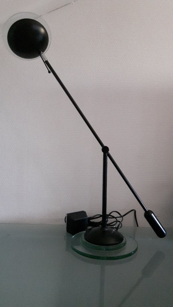 Moderne zwarte tafellamp met verstelbare arm, Ophalen, Overige typen, Zo goed als nieuw, Zwart