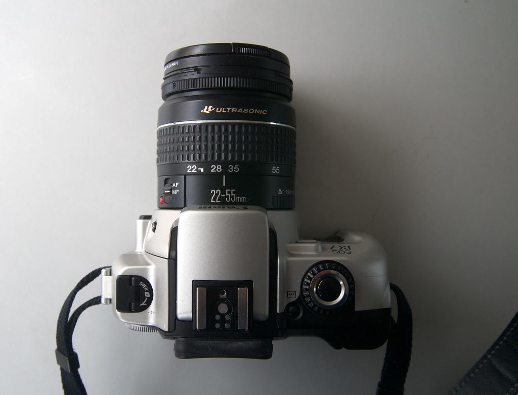 De EOS IX7 APS- formaat spiegelreflexcamera, Audio, Tv en Foto, Fotocamera's Analoog, Ophalen, Zo goed als nieuw, Spiegelreflex