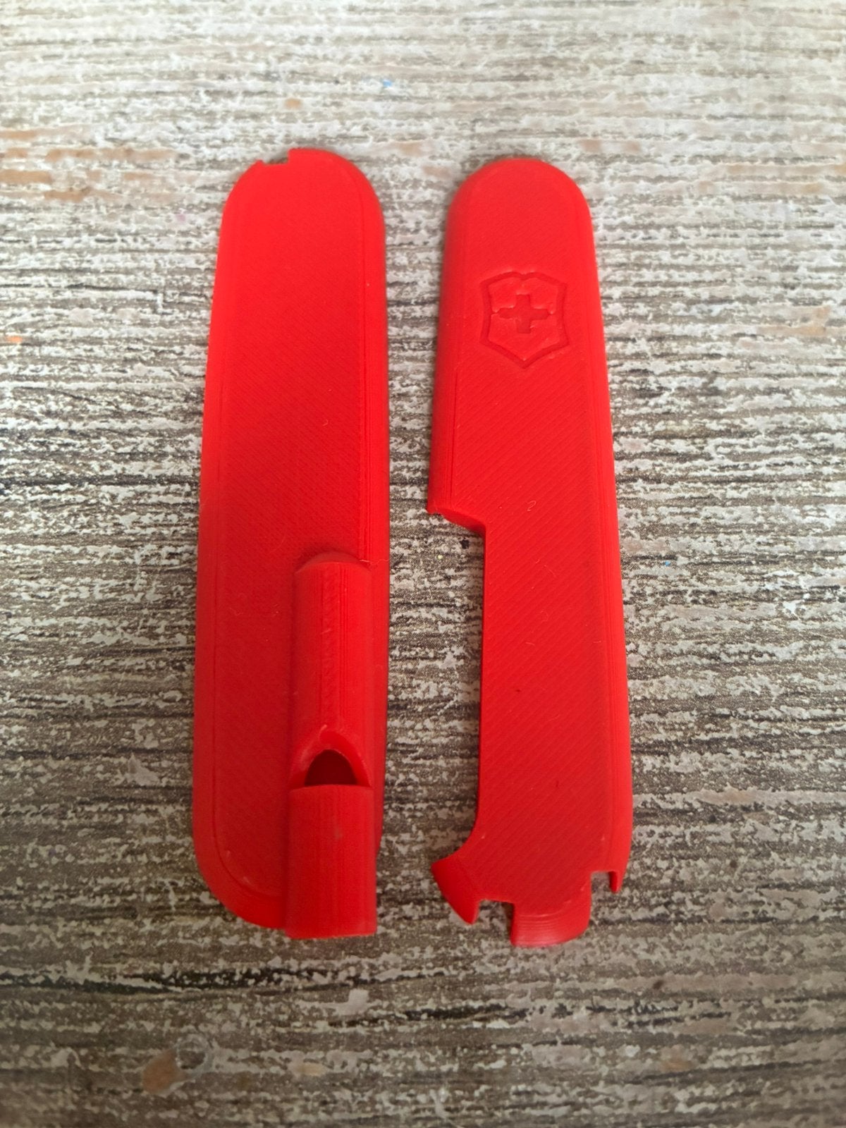 Victorinox 91mm schalen met fluit.Meerdere kleuren, Verzenden, Nieuw