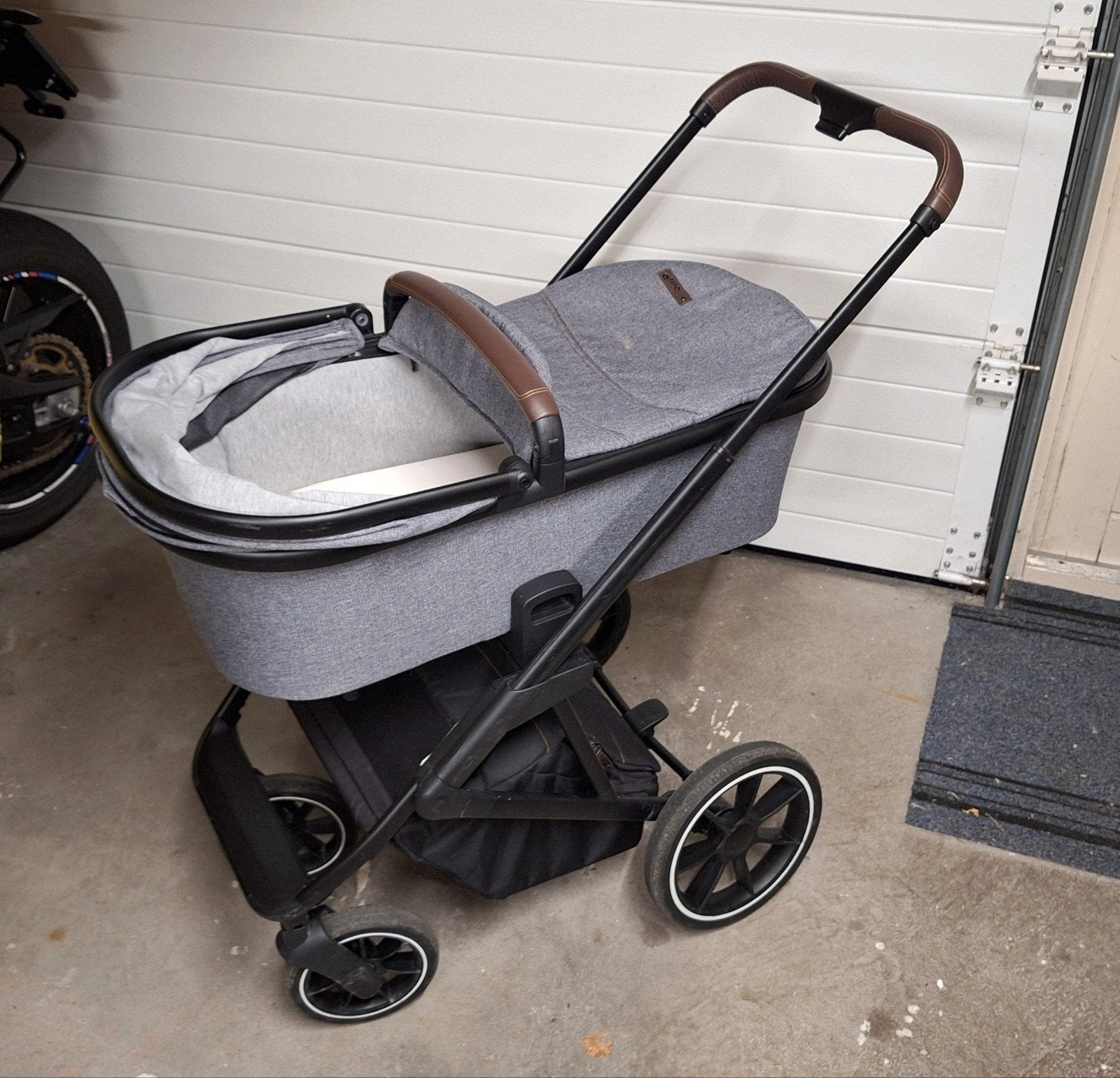 kinderwagen van qute, Ophalen, Gebruikt, Overige merken