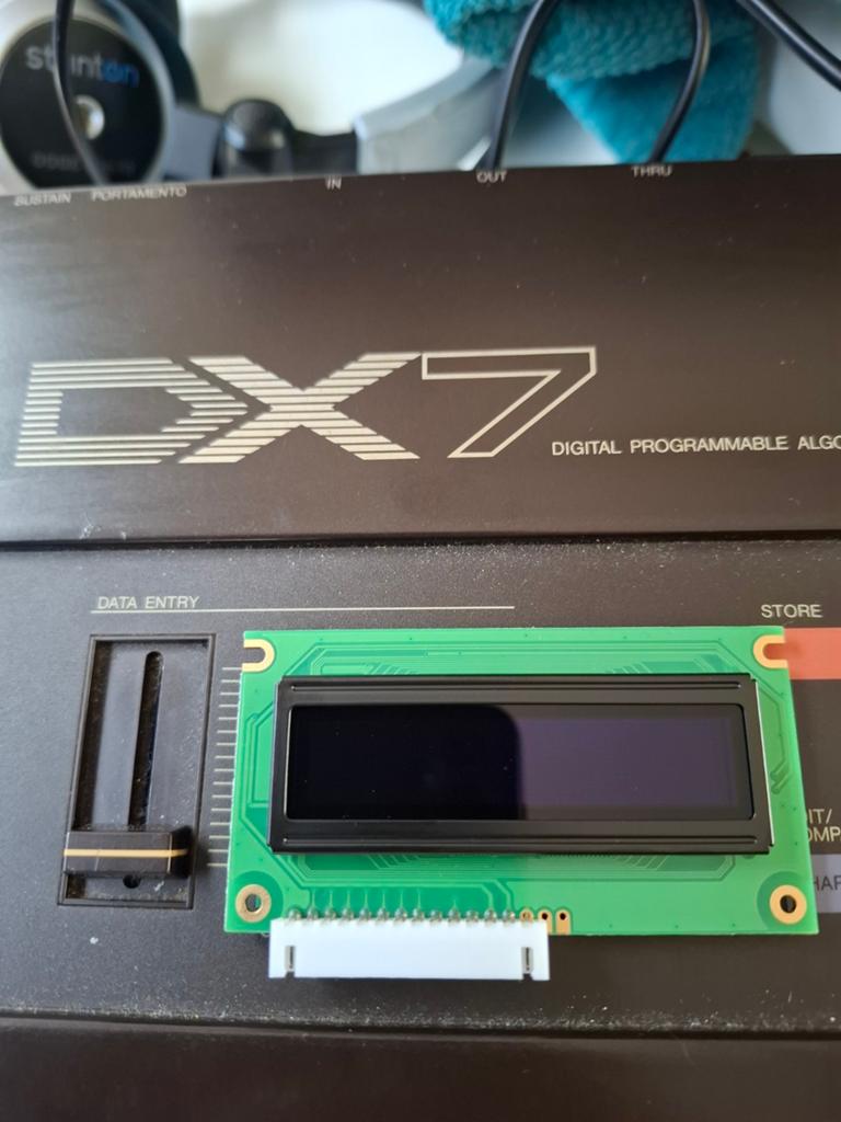 Yamaha dx7 mk1 wit oled display, Muziek en Instrumenten, Synthesizers, Ophalen of Verzenden, Nieuw