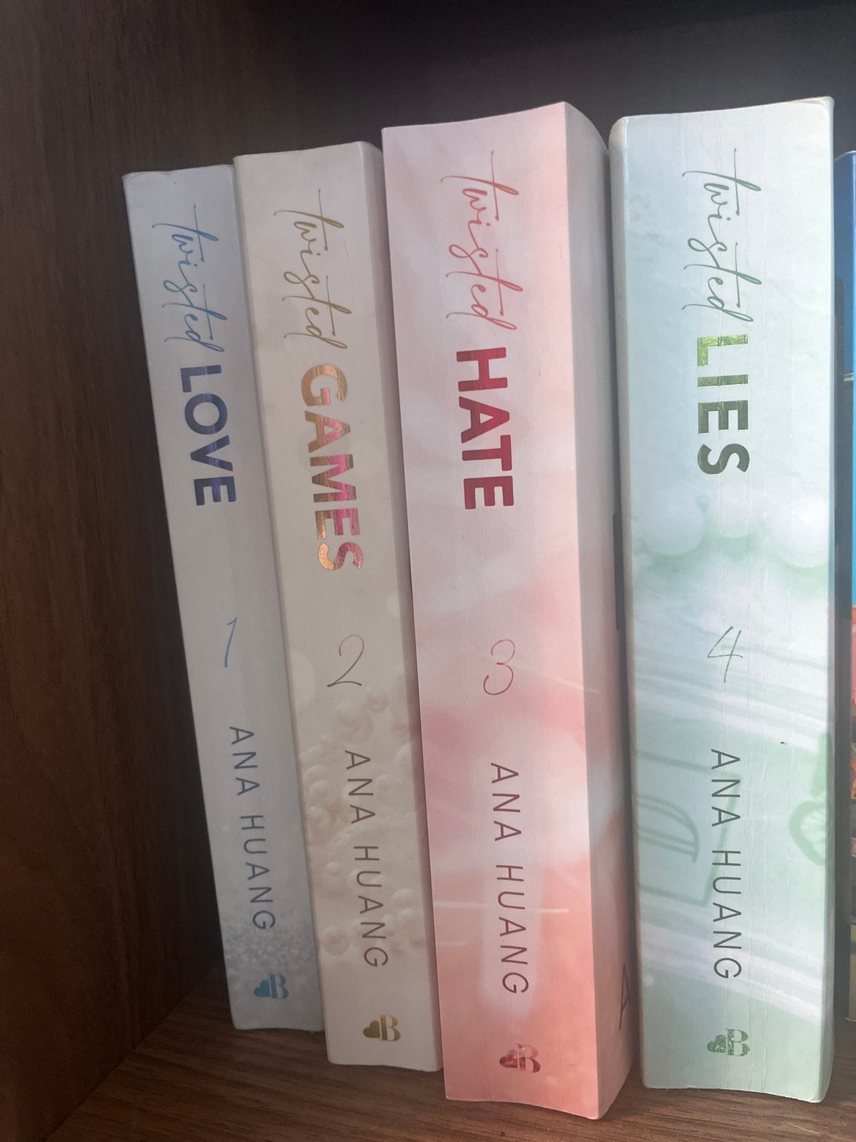 Twisted-serie van Ana Huang (4 boeken, nederlands), Boeken, Ophalen of Verzenden, Zo goed als nieuw