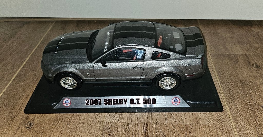 Ford mustang shelby gt 500 2007 1:18 shelby collectibles, Ophalen of Verzenden, Zo goed als nieuw, Auto, Overige merken