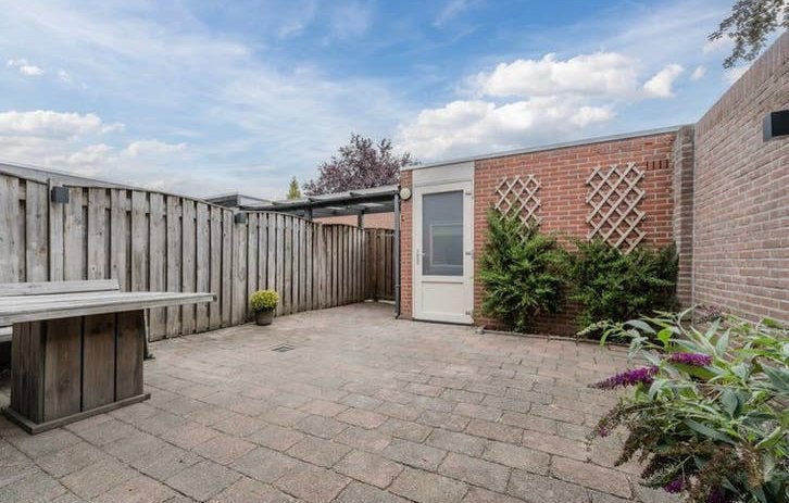 Gratis ophalen 50 m2 tegels, Gebruikt, Ophalen of Verzenden, 10 m² of meer, Beton
