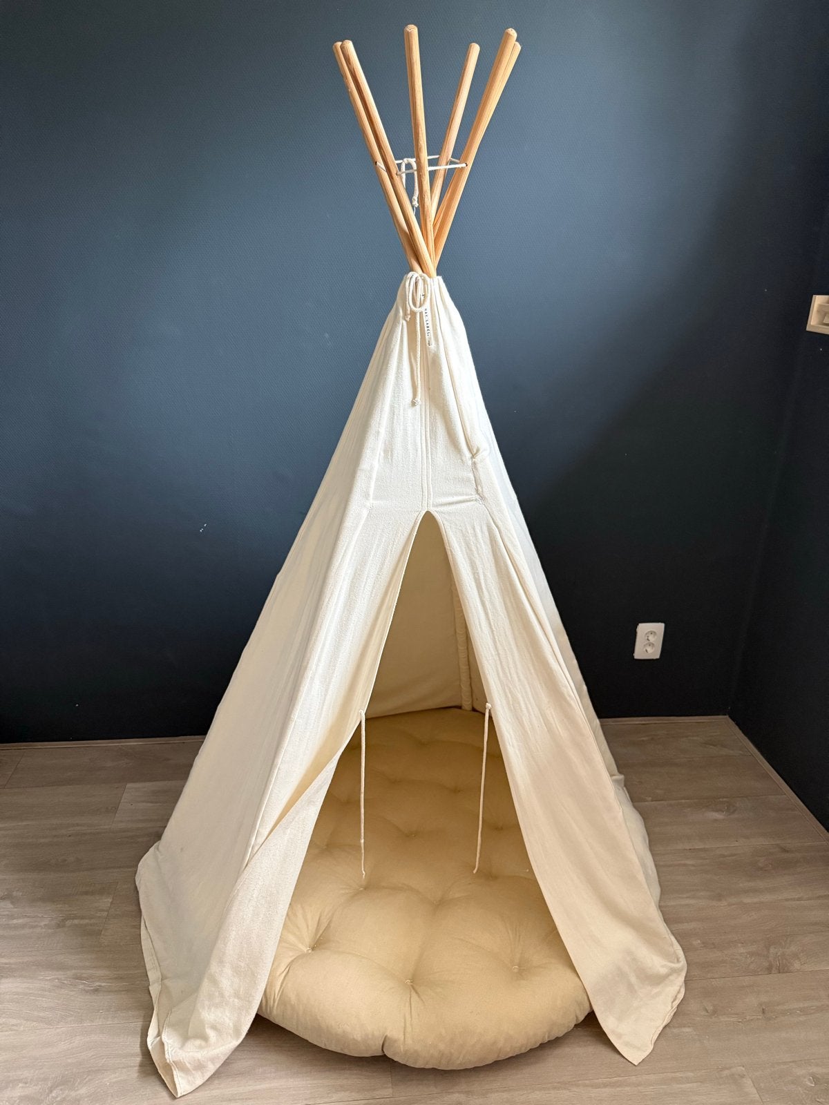 Gray Label tipi tent met matrasje, Ophalen, Zo goed als nieuw