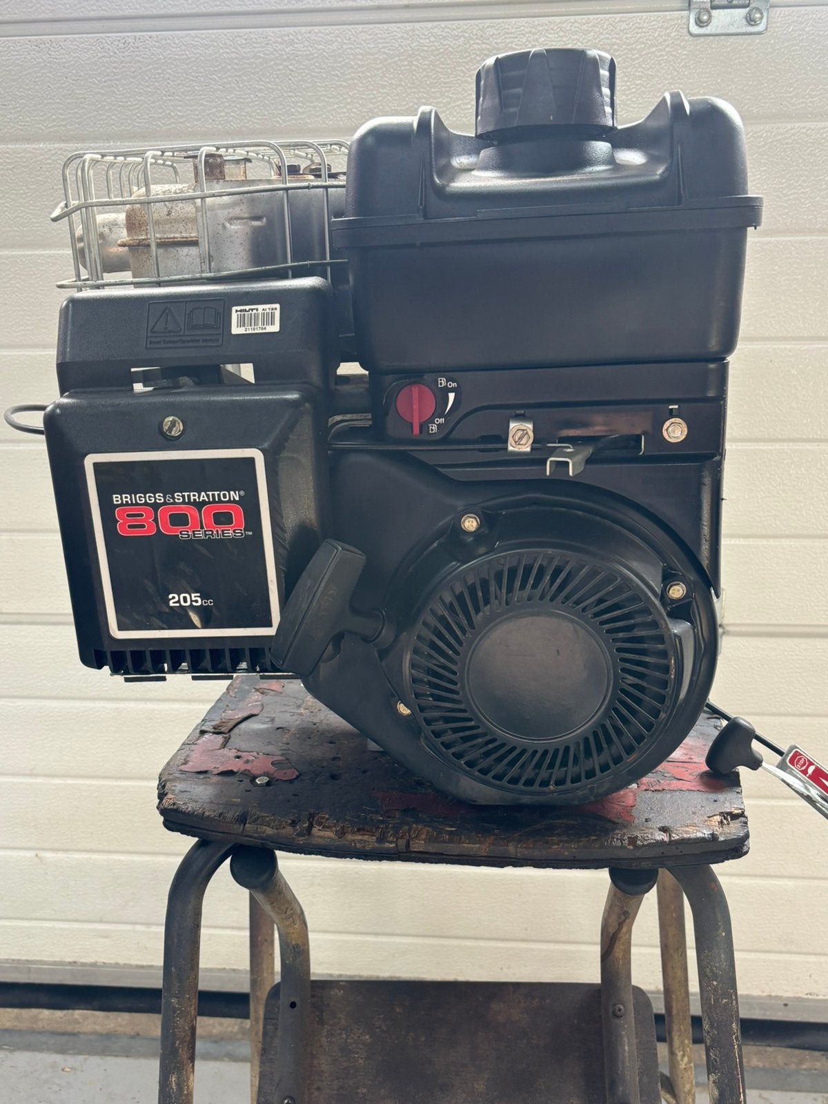 Briggs en stratton motor  800 serie. B&s, Ophalen, Zo goed als nieuw, 50 cm of meer
