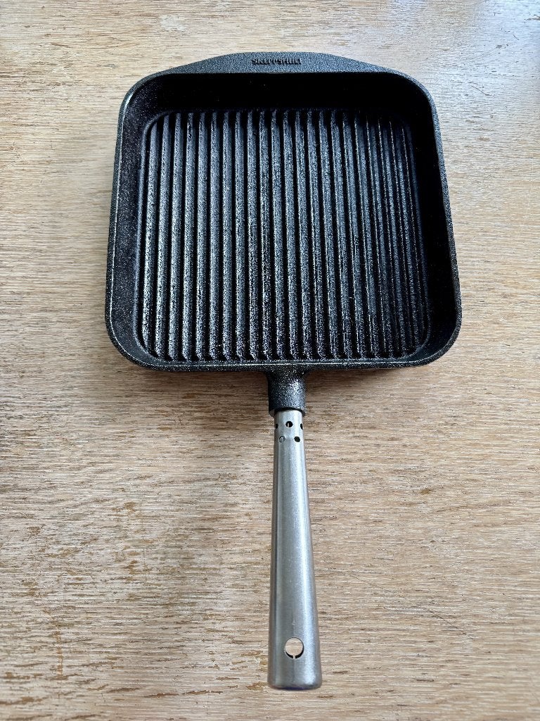Stevige gietijzeren grillpan van Skeppshult 25x25 cm, Huis en Inrichting, Ophalen, Gietijzer, Met handvatten, Overige typen
