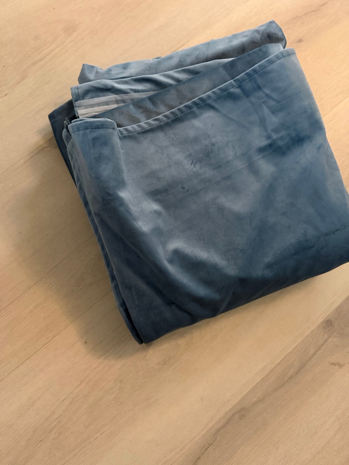 2 stuks fluwelen gordijnen, Ophalen, Fluweel, Zo goed als nieuw, Gordijn
