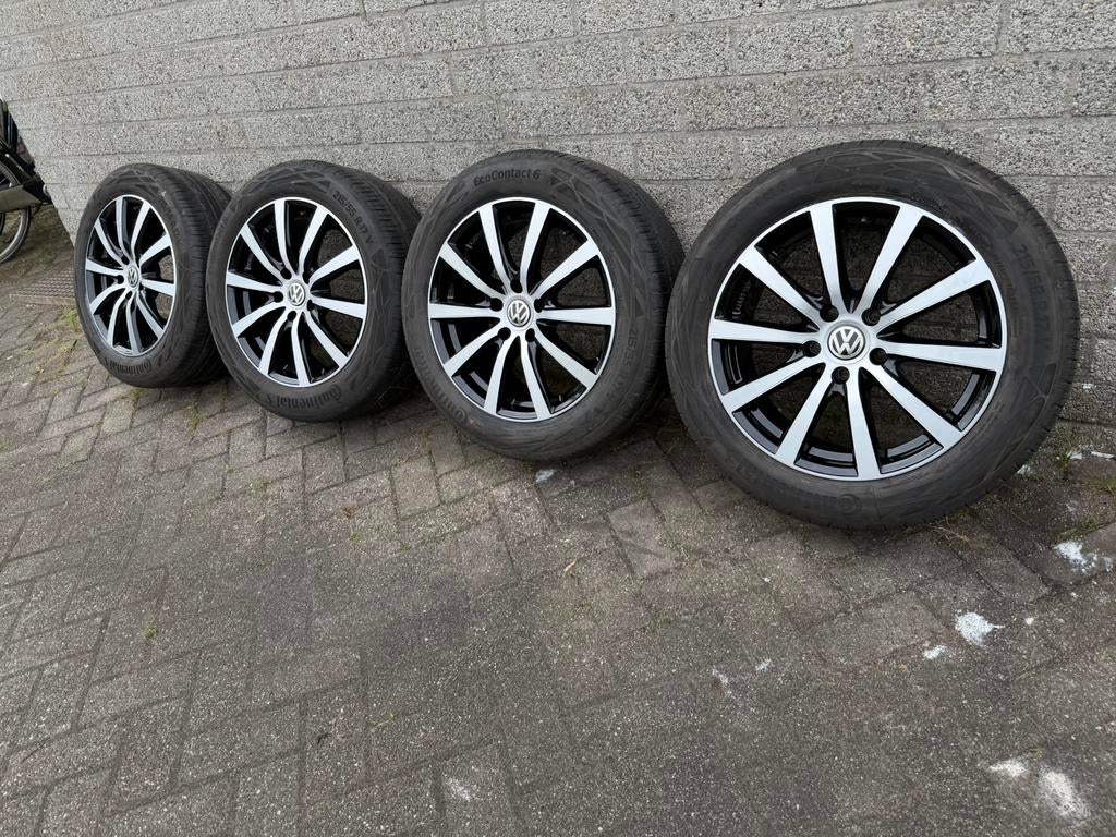 17 inch. VW Passat B8/B9 zomerset, 215 mm, Banden en Velgen, 17 inch, Ophalen of Verzenden