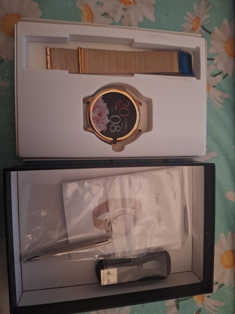 Nieuwe Valante smartwatch, ongebruikt, met extra bandje, Ophalen of Verzenden, Zo goed als nieuw, Roze, Valante