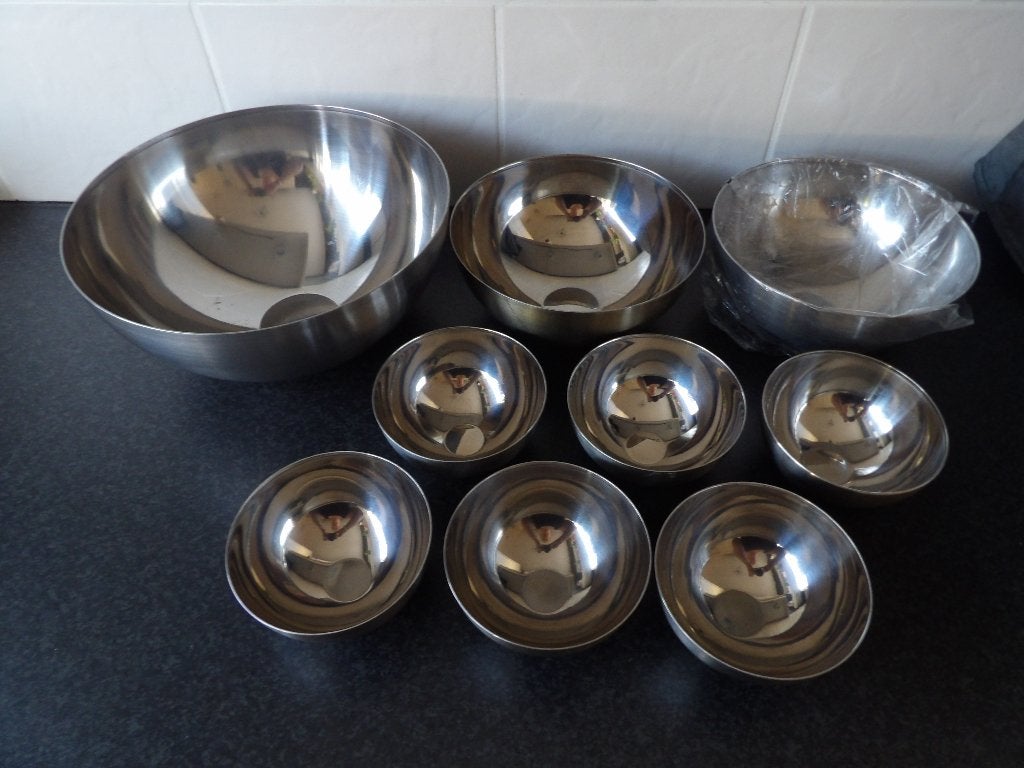 nieuw en z.g.a.n 9x Ikea rvs blanda schalen 1x 28 cm, 2x 20, Ophalen of Verzenden, Zo goed als nieuw, Taarten, Bakvorm