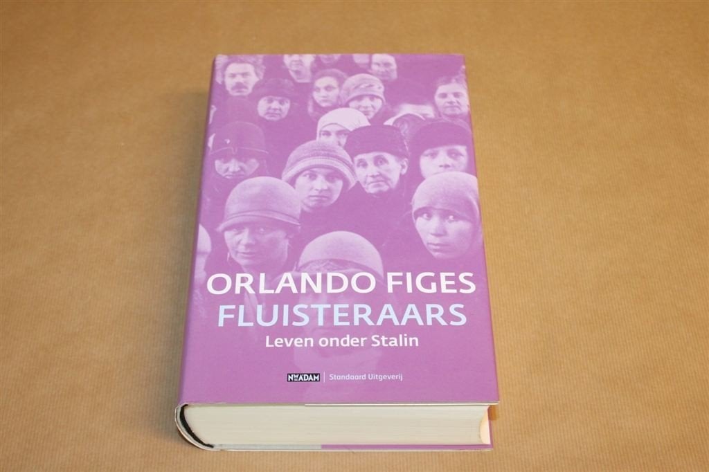 Fluisteraars - Leven onder Stalin, Ophalen of Verzenden, Zo goed als nieuw, Europa