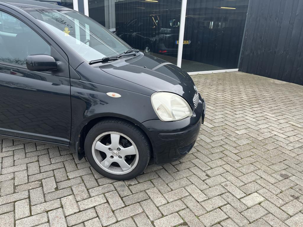 Toyota Yaris 1.3 VVT-i Sol lmv (bj 2004), Auto's, Toyota, Voorwielaandrijving, 1299 cc, Gebruikt, 31 €/maand