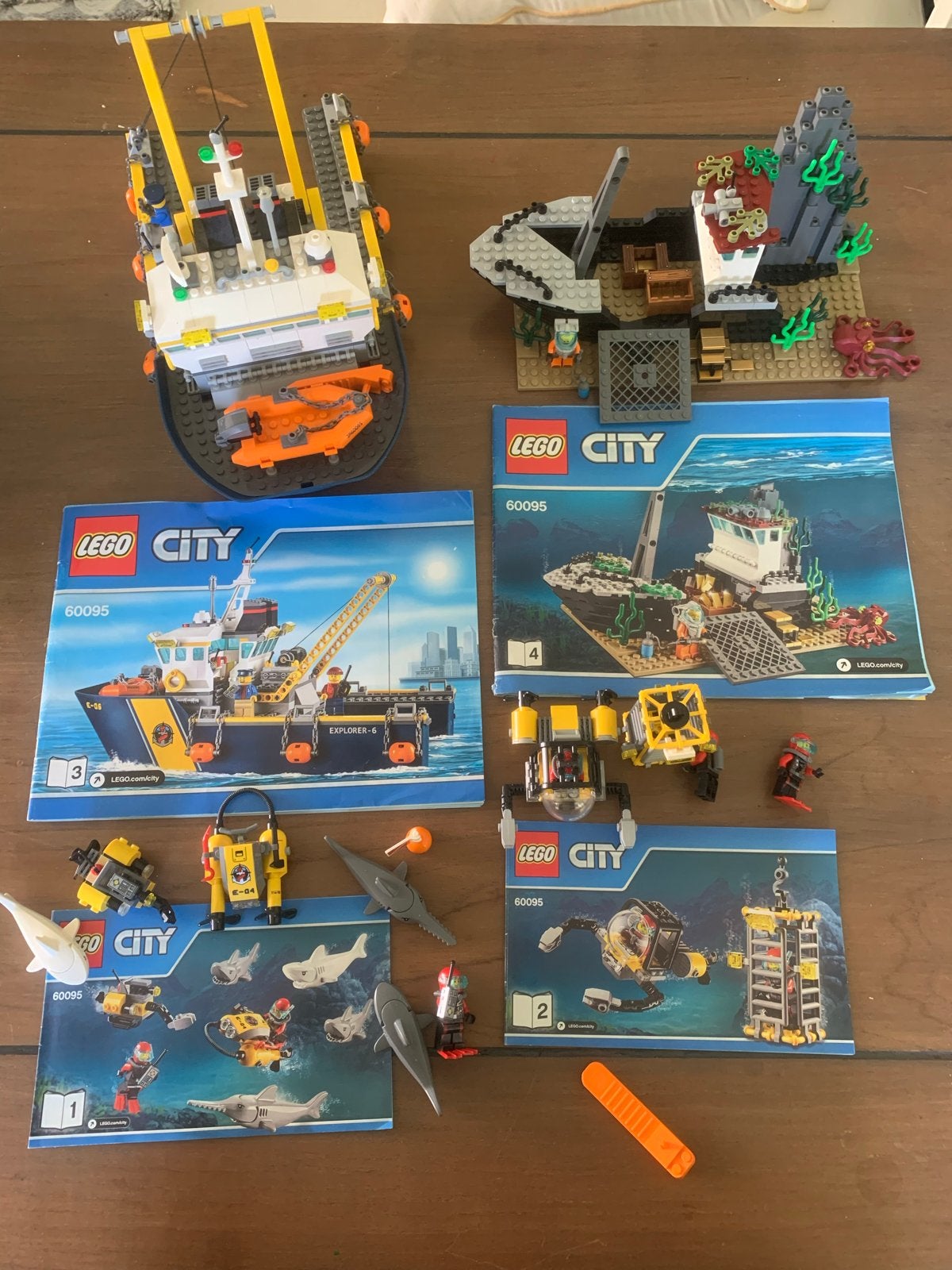 Lego City 60095 Diepzee Onderzoeksschip met boekjes, Ophalen of Verzenden, Zo goed als nieuw