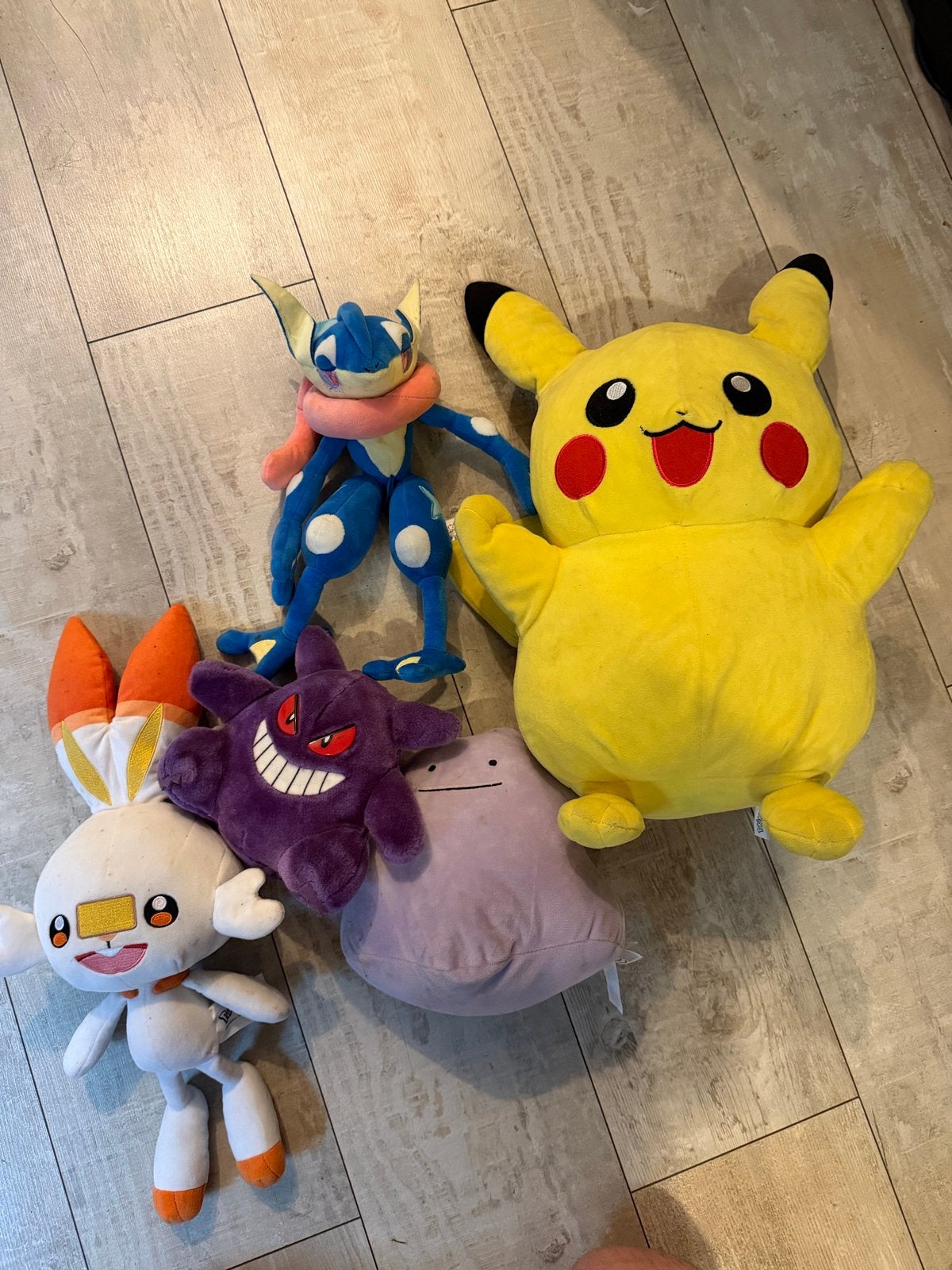 Pokémon Knuffels: Pikachu, Greninja, Gengar, Scorbunny, Ditt, Kinderen en Baby's, Speelgoed | Knuffels en Pluche, Gebruikt, Geel