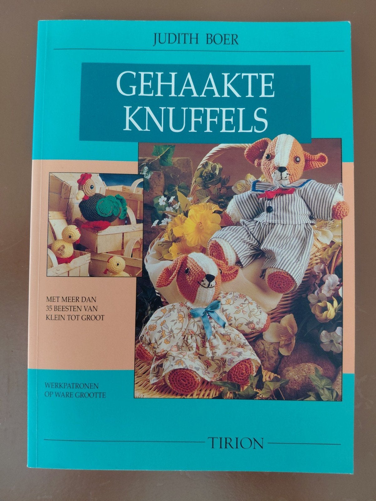 Jonnie Boer - Gehaakte knuffels. (35)  met werkpatronen., Fotograferen en Filmen, Ophalen of Verzenden, Zo goed als nieuw, Jonnie Boer