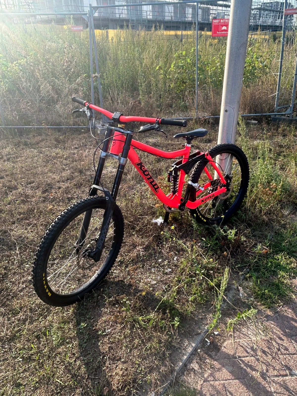 Kona stinky 2010 Downhill fiets, 24 inch of meer, Aluminium, Ophalen of Verzenden, Zo goed als nieuw