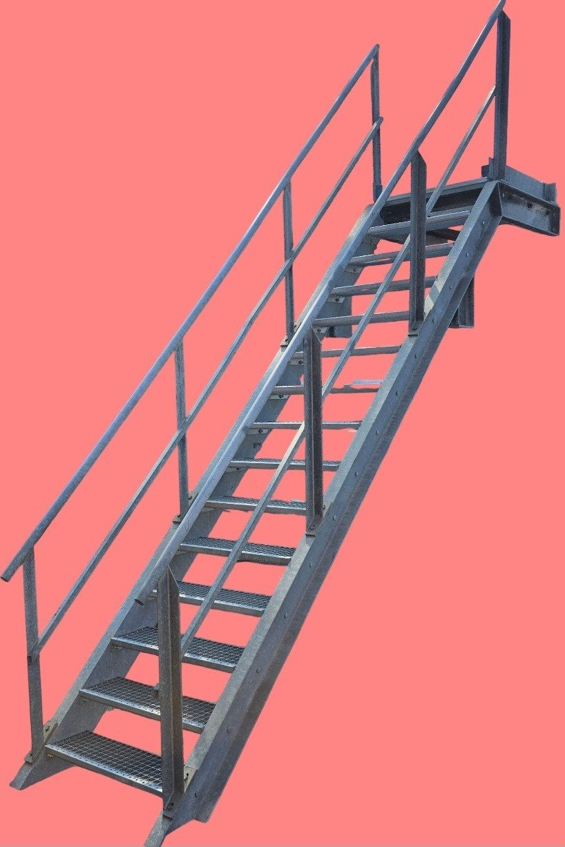 Stalen trap bordestrap en steektrap verzinkt gegalvaniseerd., Ophalen, Gebruikt, Trap, 2 tot 4 meter