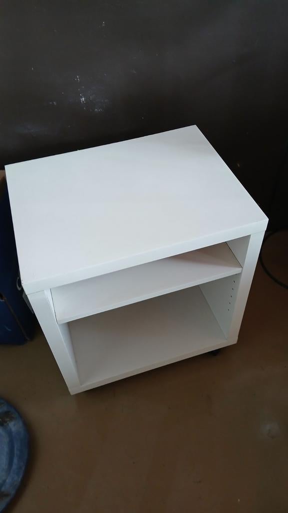 Kastje Ikea op wieltjes, Huis en Inrichting, Ophalen, Minder dan 45 cm