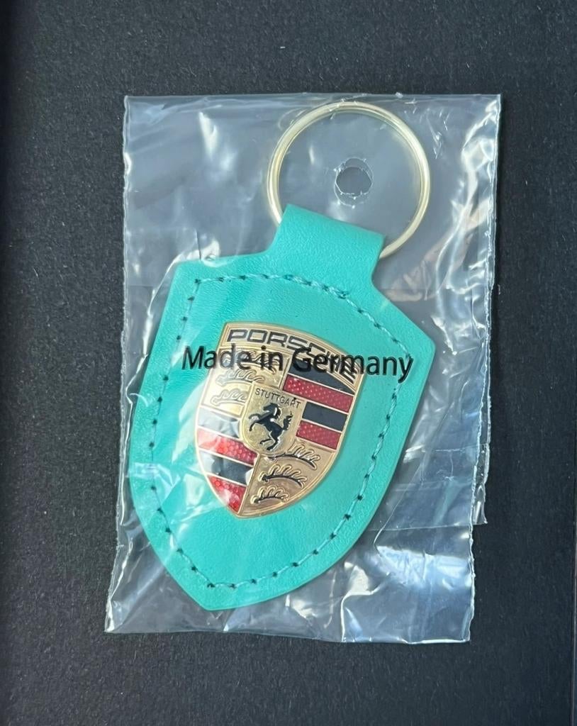 Nieuw origineel porsche sleutelhanger van echt leder, Verzamelen, Sleutelhangers, Ophalen of Verzenden, Nieuw, Merk