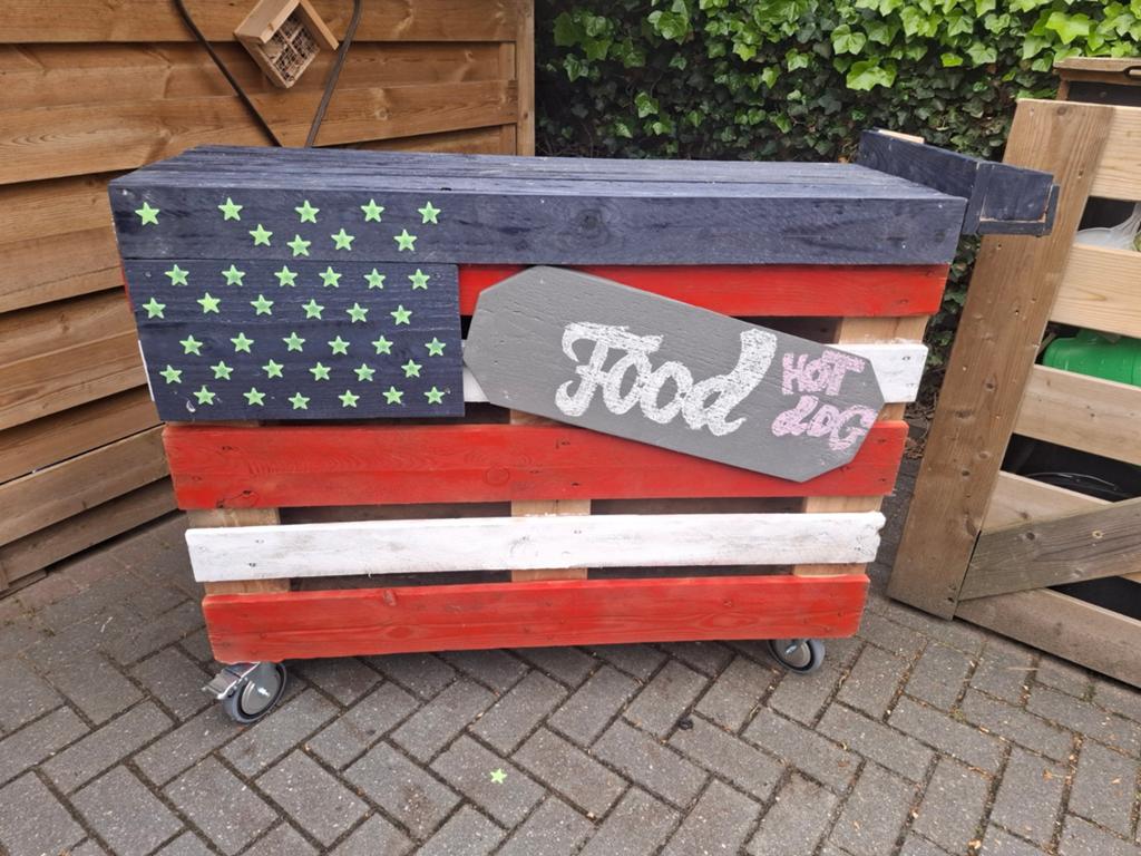 Unieke Pallet Food Kar - Amerikaans Thema, Gebruikt, Houtskool, Ophalen of Verzenden, Handgemaakt
