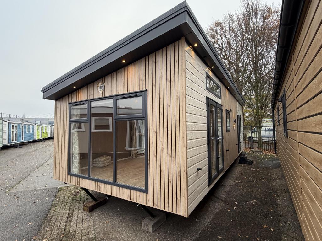 Nordlife Chalet 10 x 4 m Winterhard CV, Niet ingevuld, Niet ingevuld, Niet ingevuld, Tot en met 4