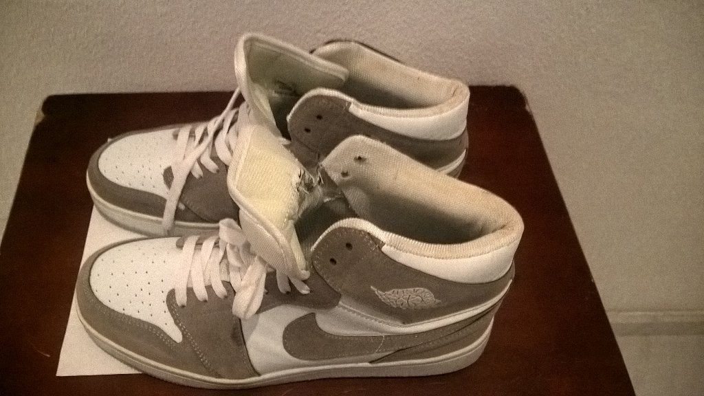 TE koop aangeboden mooi nike air schoenen maat 44., Kleding | Heren, Overige kleuren, Sportschoenen, Ophalen of Verzenden, Zo goed als nieuw