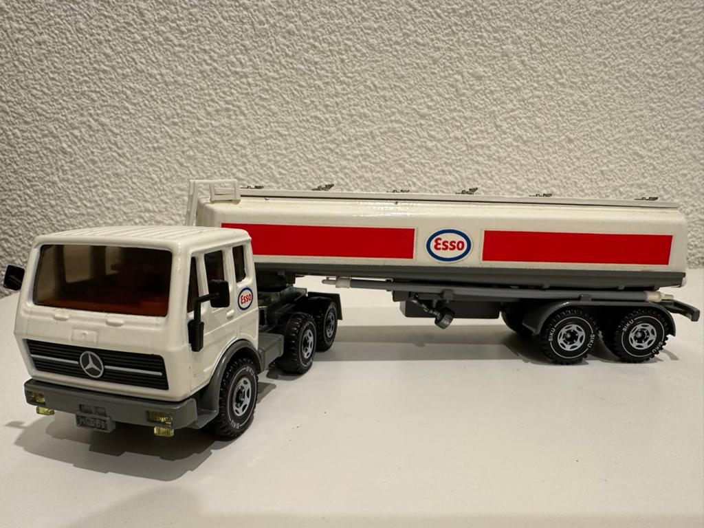 Siku 3110 Tankwagen Esso - 1982 - Zo goed als nieuw, Ophalen of Verzenden, Zo goed als nieuw, Bus of Vrachtwagen