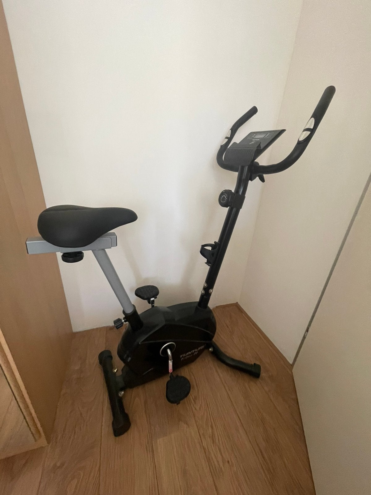Tunturi hometrainer fitcycle 20, Sport en Fitness, Fitnessapparatuur, Ophalen, Zo goed als nieuw, Hometrainer