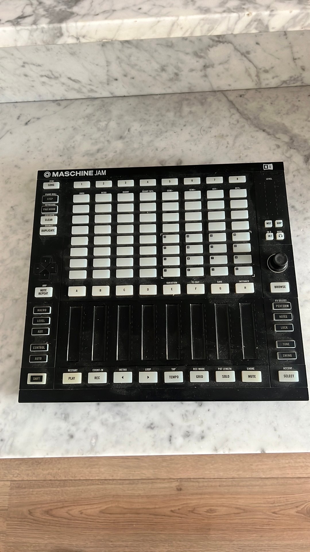 Native Instruments Maschine Jam, Muziek en Instrumenten, Midi-apparatuur, Ophalen, Zo goed als nieuw