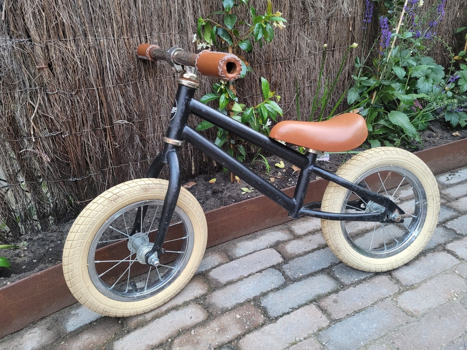 loopfietsje Sjoef Amsterdam, Ophalen, Gebruikt, Minder dan 16 inch