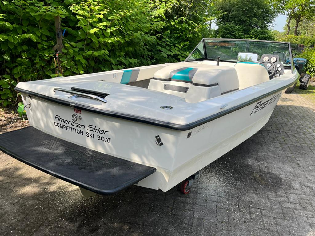 American Skier met V8 Ford in topstaat., Watersport en Boten, Overige merken, Gebruikt, Binnenboordmotor, Ophalen of Verzenden
