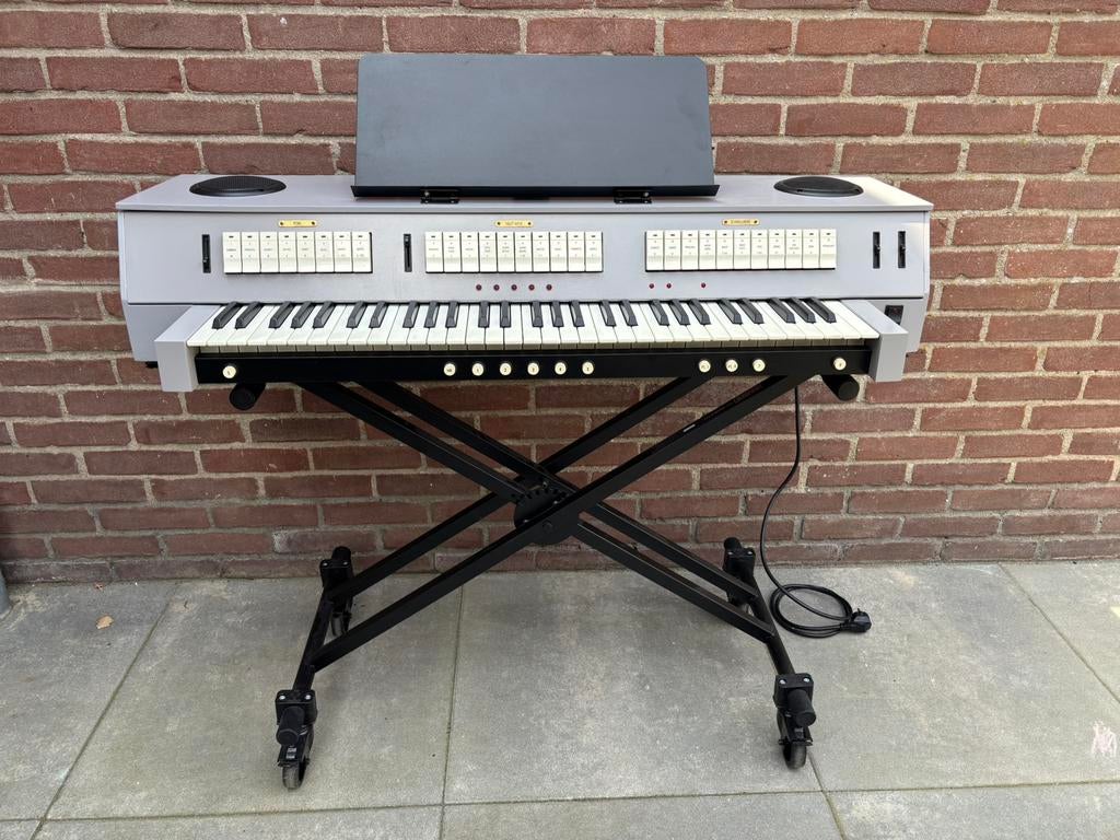 Compacte zelfbouw orgel, Muziek en Instrumenten, Keyboards, Overige merken, Ophalen of Verzenden, Met standaard, 61 toetsen