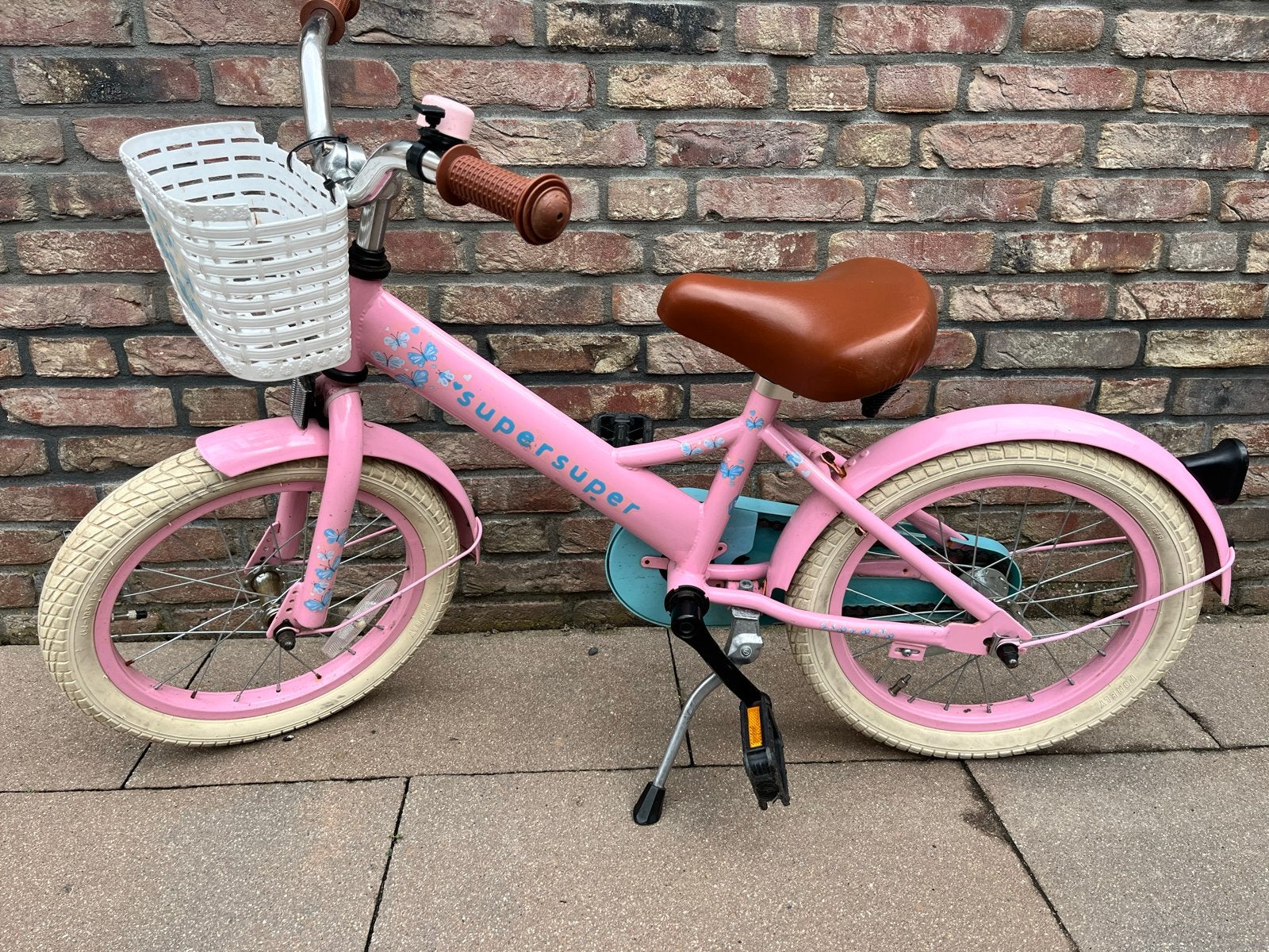 Supersuper Meisjesfiets 16 inch - Roze met Mandje, Ophalen, Terugtraprem, Gebruikt, Handrem