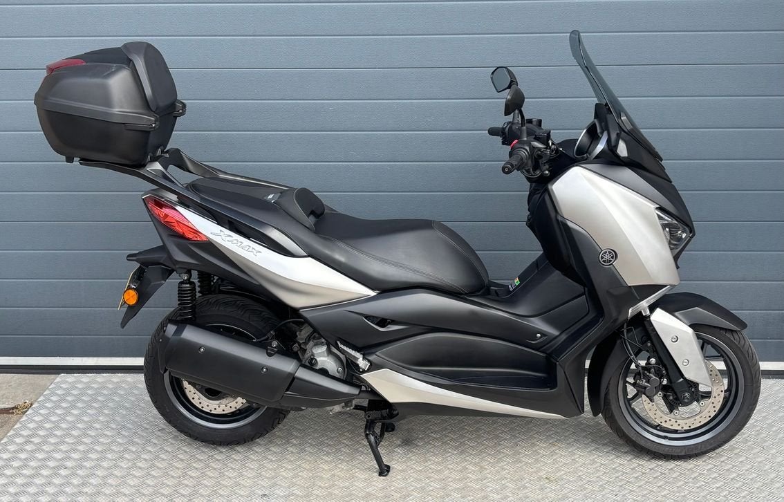 YAMAHA X MAX 300 ABS (bj 2019), Motoren, Scooter, 292 cc, Bedrijf, Onbekend