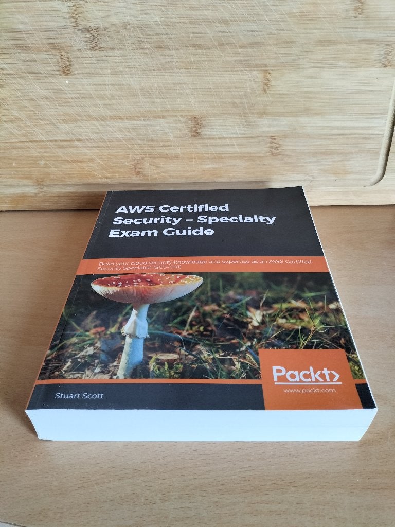 AWS Certified Security - Specialty Exam Guide, Boeken, Schoolboeken, Gelezen, Informatica en Computer, Ophalen of Verzenden, Stuart Scott