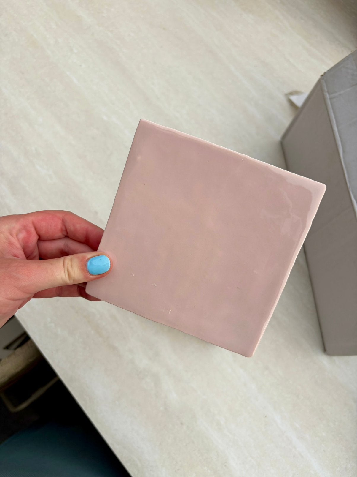 Pink glossy tegels, 13x13, 95 stuks, nieuw, Doe-het-zelf en Verbouw, Tegels, Ophalen, Nieuw, Minder dan 20 cm, Minder dan 5 m²
