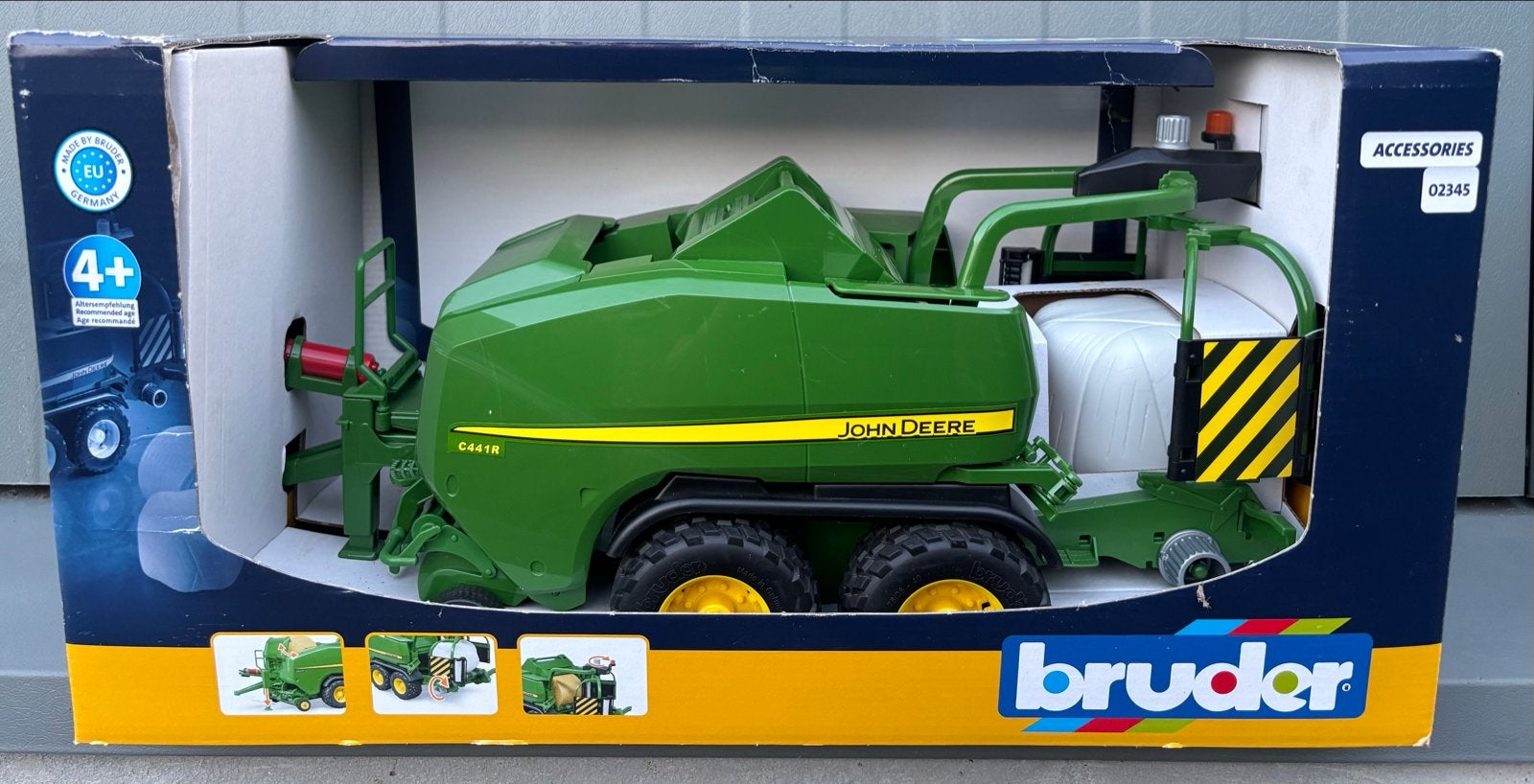 Bruder John Deere C441R Balenpers - Nieuw in doos, Ophalen of Verzenden, Nieuw, Tractor of Landbouw