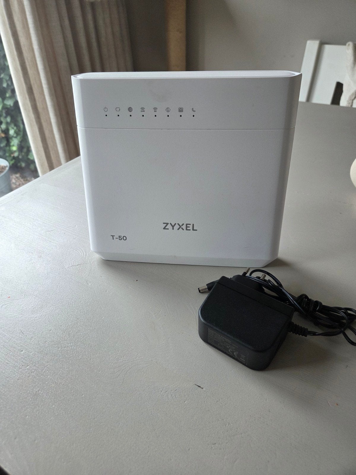 Zyxel T-50 Modem, Ophalen of Verzenden, Zo goed als nieuw, Router met modem, ZYXEL