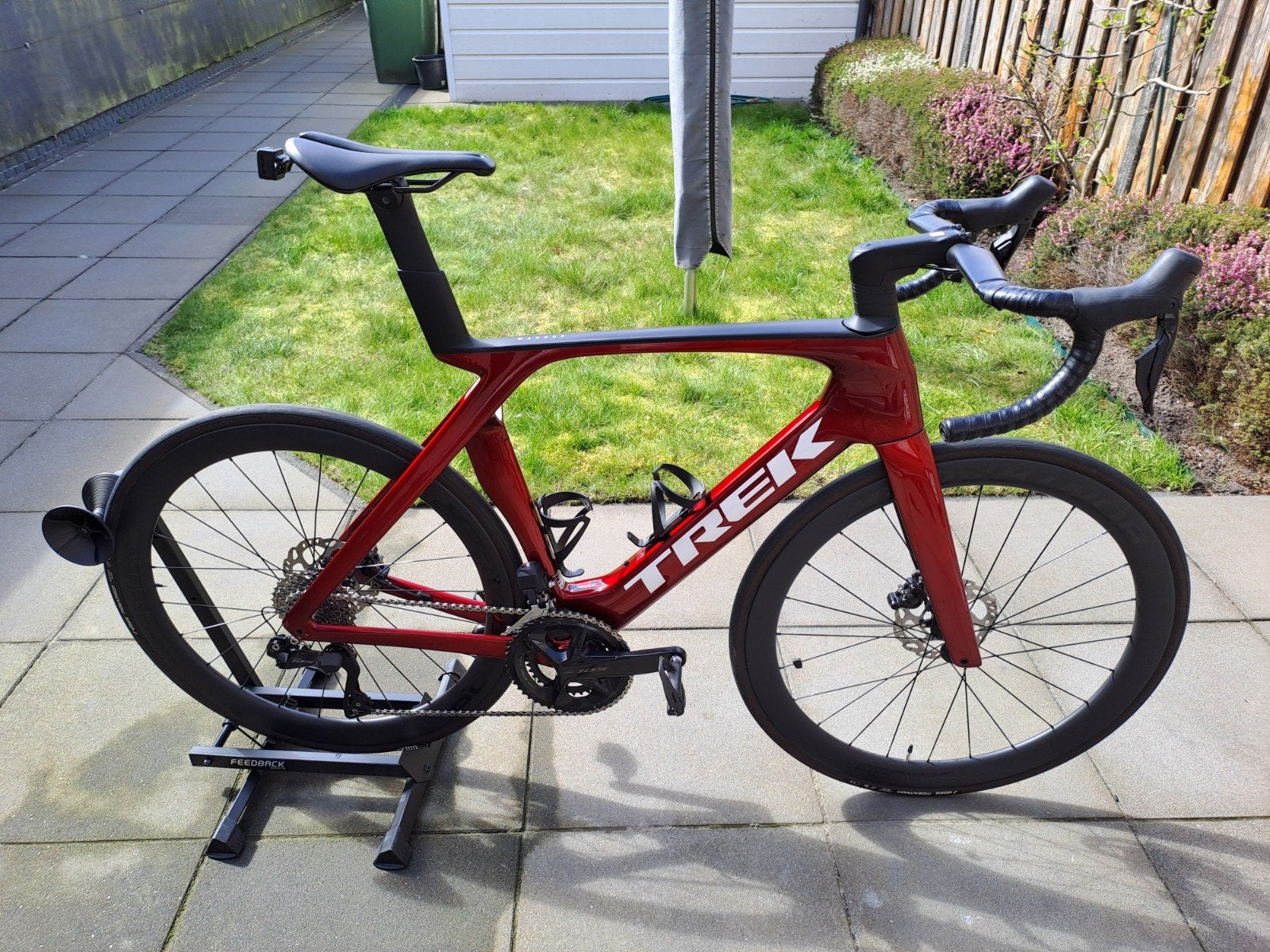 Trek Madone Sl 6 gen 7 105 di2  L 58, Carbon, Zo goed als nieuw, 57 tot 61 cm, Meer dan 20 versnellingen