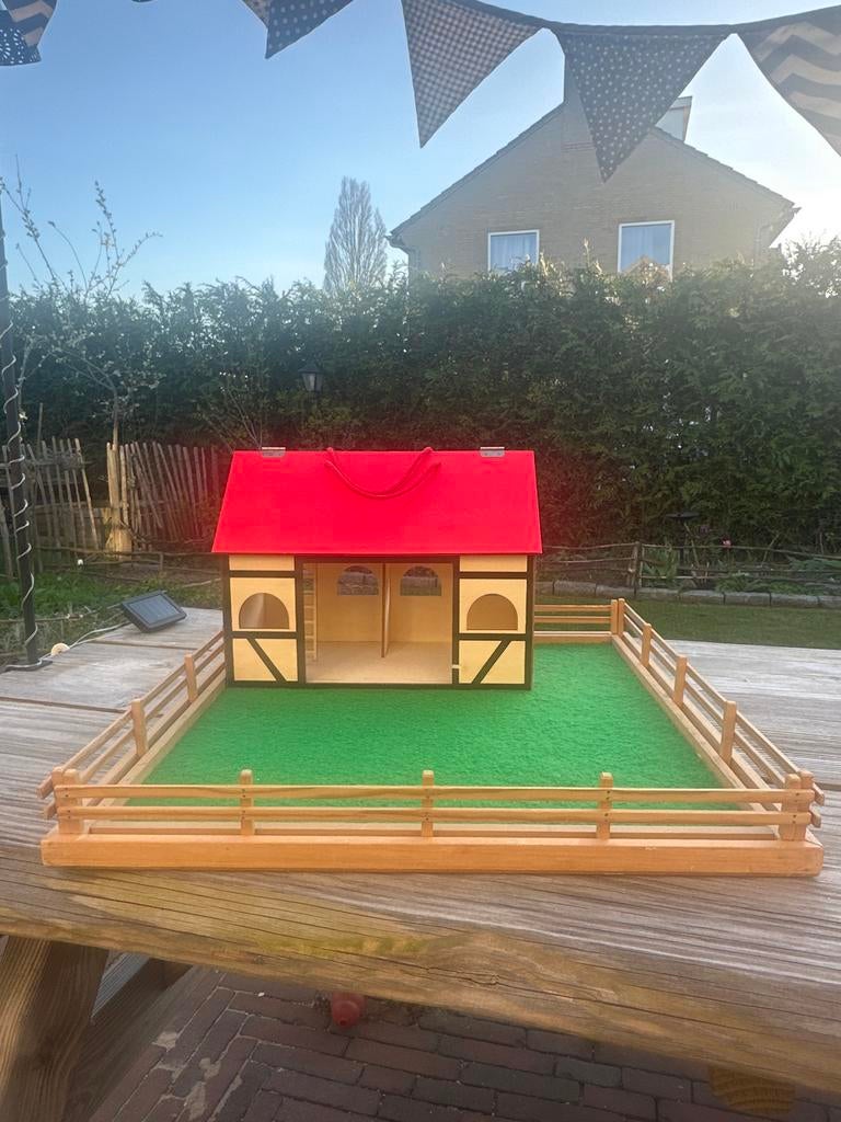 Houten weiland met boerderij stal, Kinderen en Baby's, Speelgoed | Houten speelgoed, Ophalen, Gebruikt, Overige typen